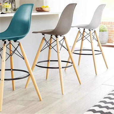 Ahşap Ayaklı Modern Bar Tabureleri